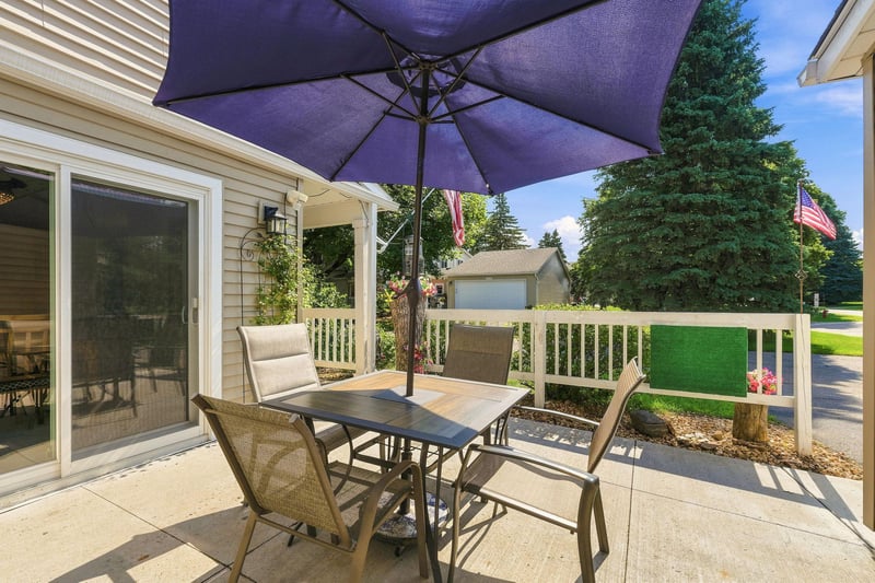 2513 Wimbledon Pl, Woodbury, MN 55125
