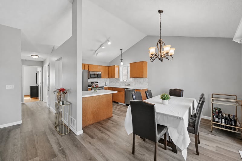617 13th St, Farmington, MN 55024
