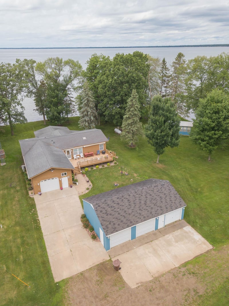 20796 326th Pl, Isle, MN 56342