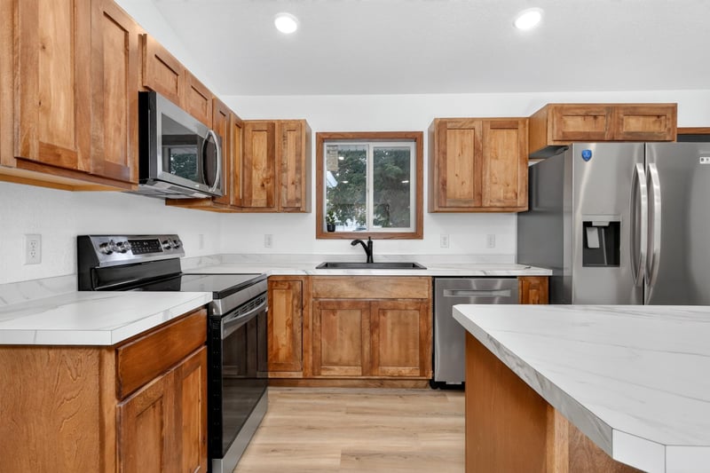 1125 NE 6th Ave, Grand Rapids, MN 55744