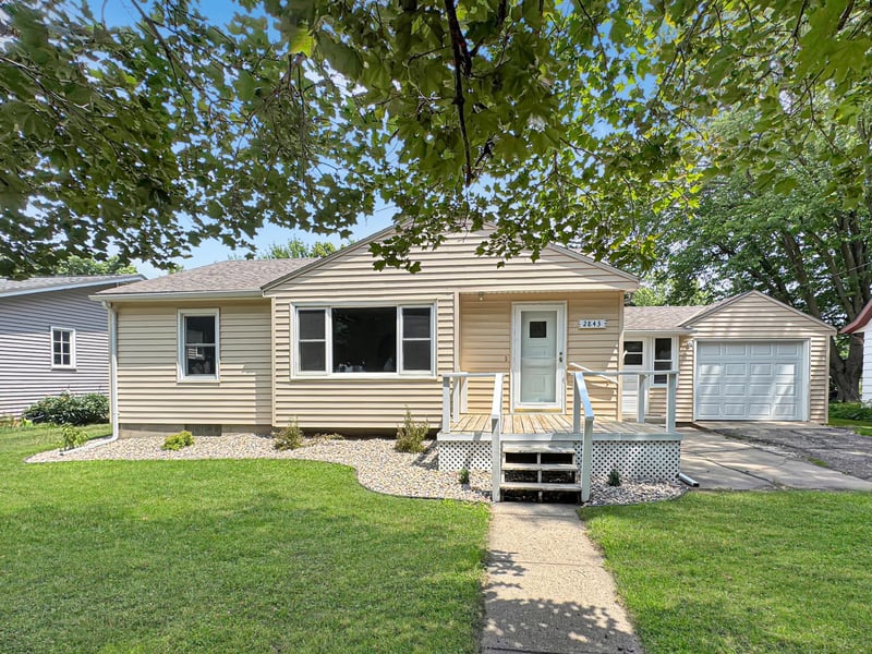 2843 Pine Ave, Slayton, MN 56172
