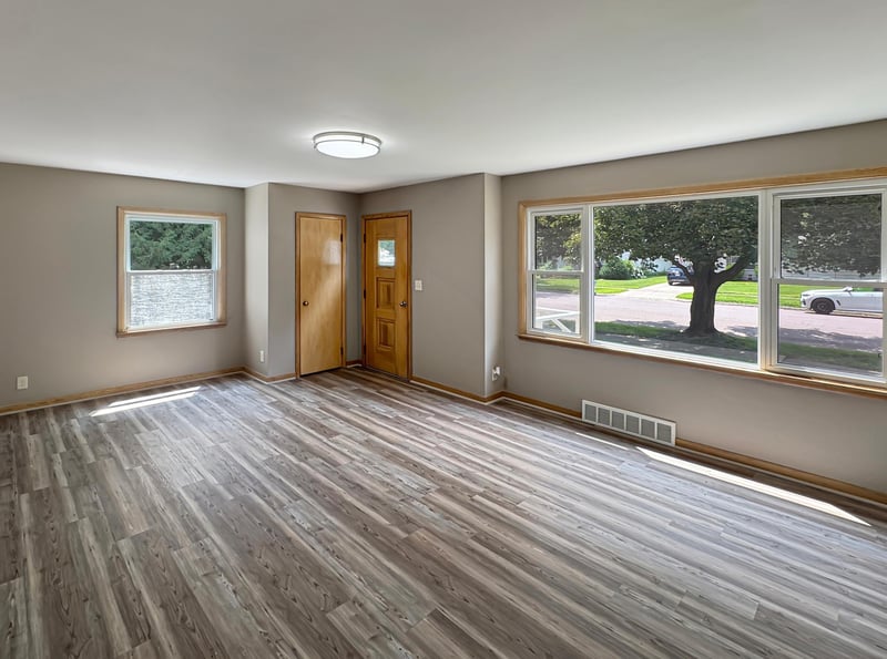 2843 Pine Ave, Slayton, MN 56172