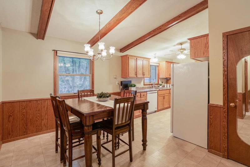 1800 Pine St, Hastings, MN 55033