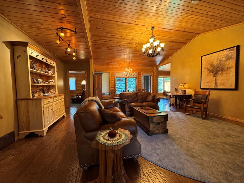 521 Northwoods Cir S, Walker, MN 56484