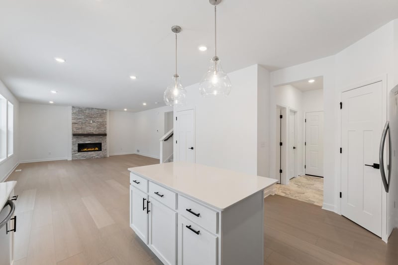 7518 Upper 42nd St N, Oakdale, MN 55128