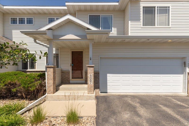 5087 Foxfield Dr NW, Rochester, MN 55901