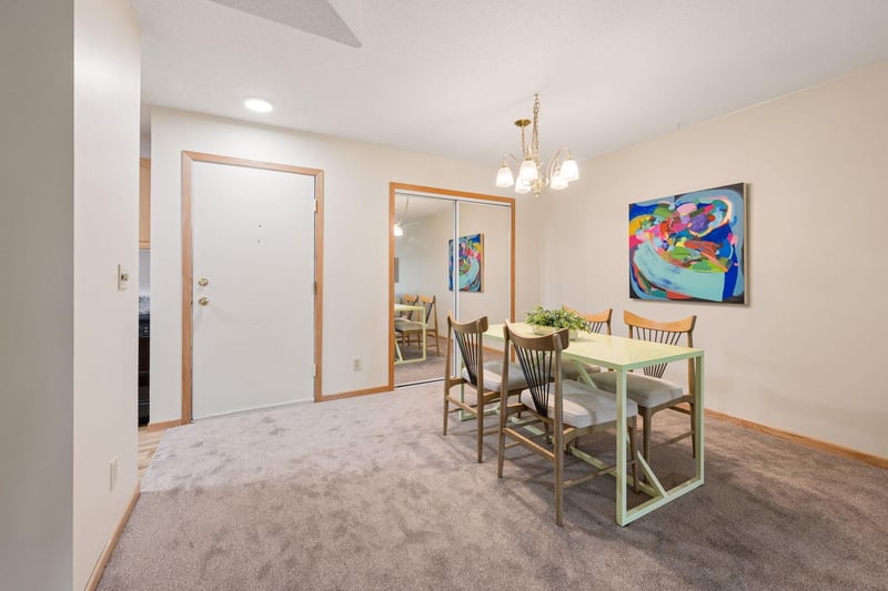 130 E Demont Ave E #348, Little Canada, MN 55117