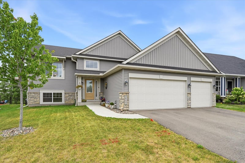 2857 213th St W, Farmington, MN 55024