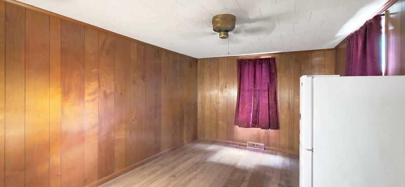 106 1st St N, Darfur, MN 56022