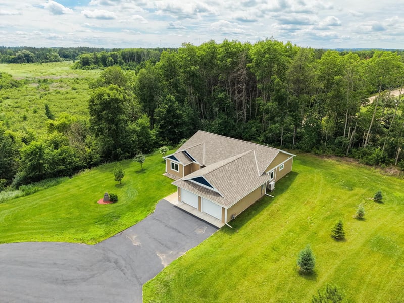 725 Cattail Trl SE, Menahga, MN 56464