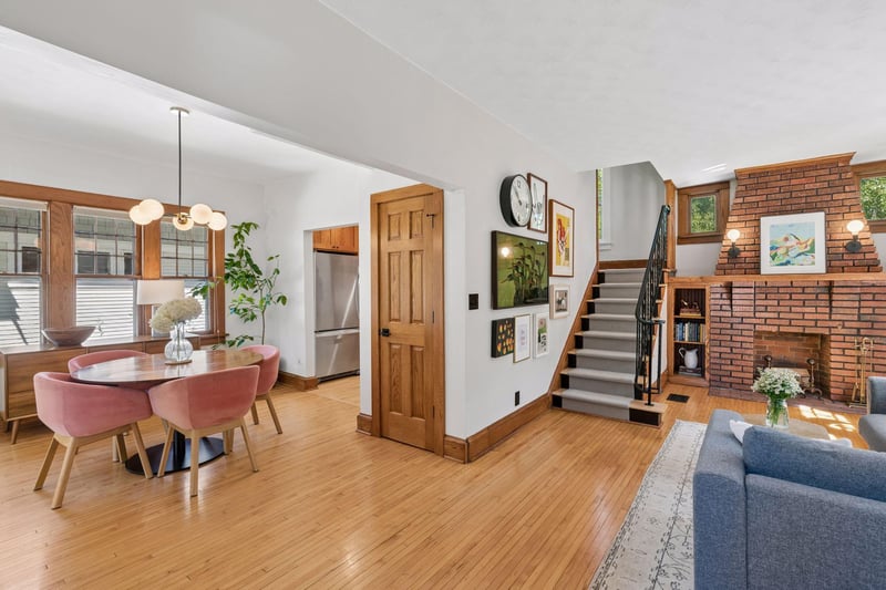 2221 Selby Ave, Saint Paul, MN 55104