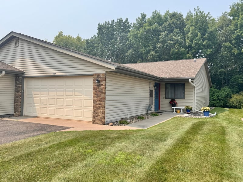 606 Pondhurst Dr, Amery, WI 54001