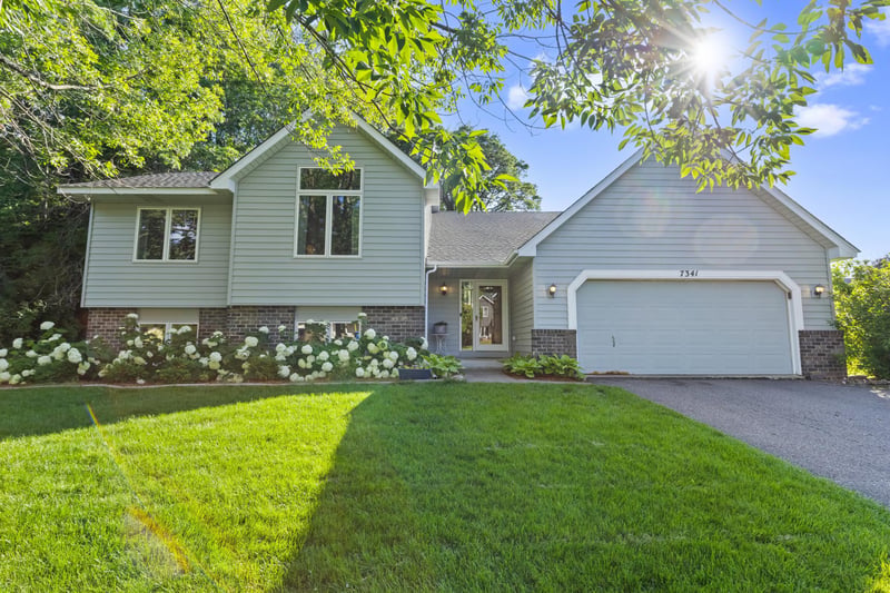 7341 Barbara Ave, Inver Grove Heights, MN 55077