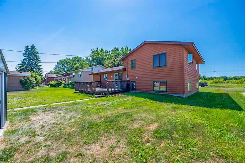 1221 21st St S, Virginia, MN 55792