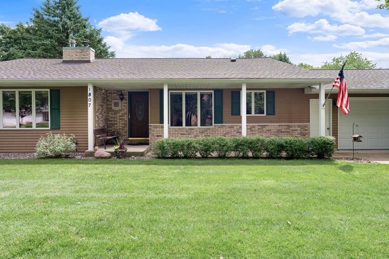 1807 9th St SW, Austin, MN 55912