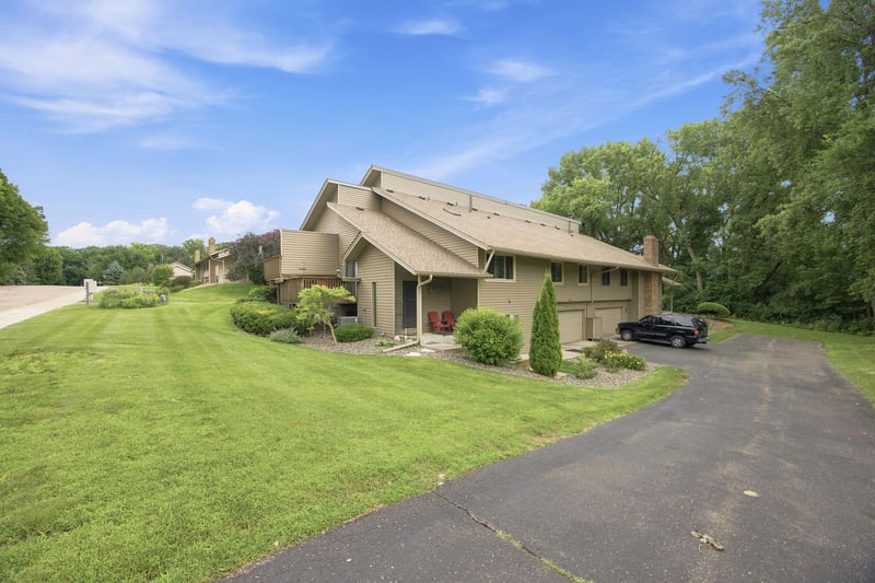 10965 53rd Ave N, Plymouth, MN 55442