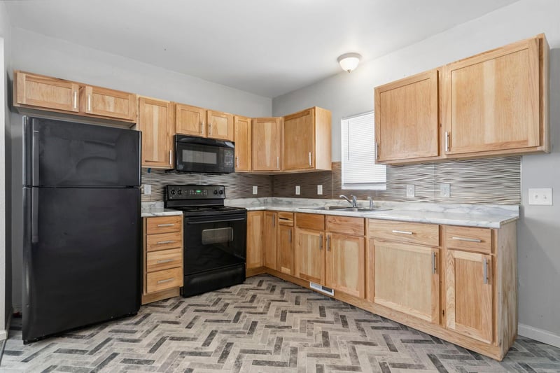 1111 N 17th Ave N, Minneapolis, MN 55411