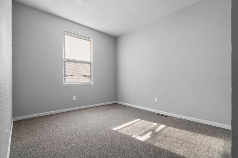 1111 N 17th Ave N, Minneapolis, MN 55411