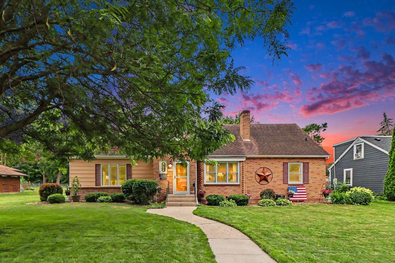 506 Elm Ave SE, Montgomery, MN 56069