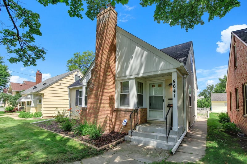 5641 21st Ave S, Minneapolis, MN 55417