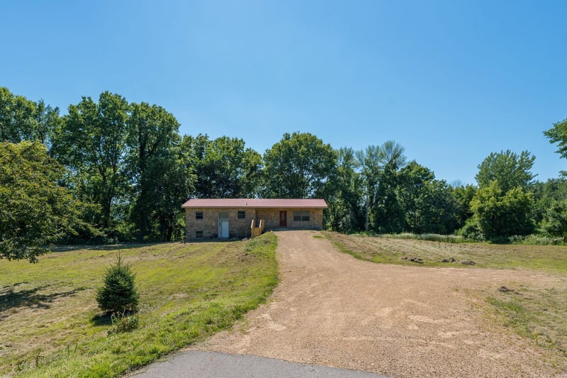 18648 568th Ave, Mankato, MN 56001