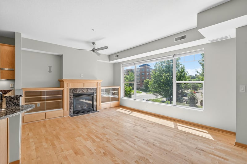 460 Ford Rd #203, Saint Louis Park, MN 55426