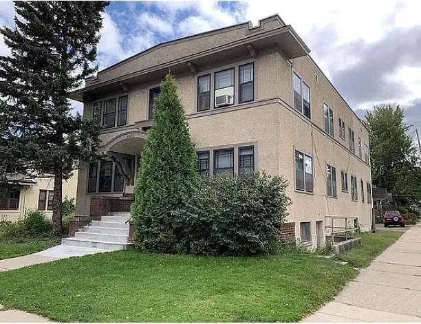2500 Como Ave SE, Minneapolis, MN 55414