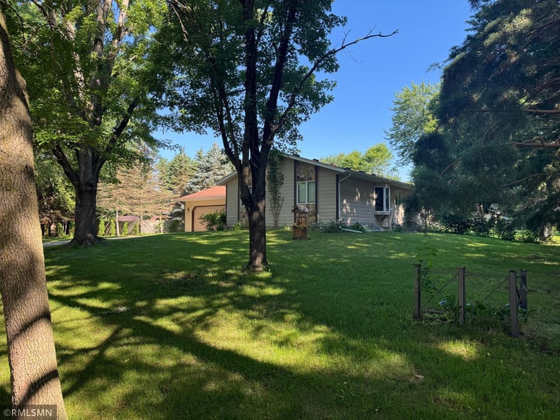 4211 Center St, Saint Cloud, MN 56303