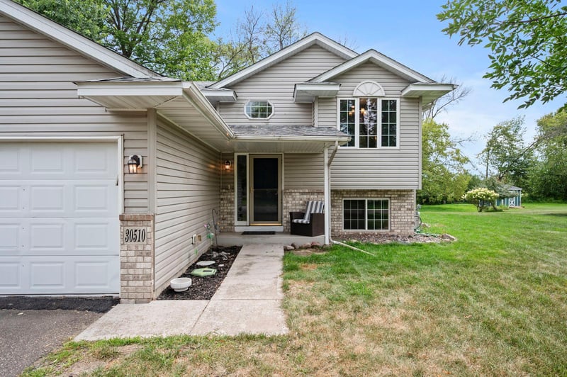30510 Redding Ave, Shafer, MN 55074