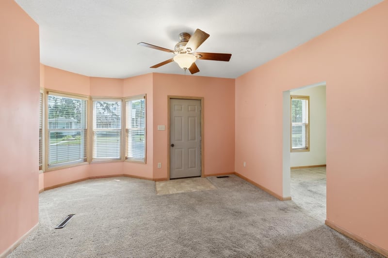 210 W Church St, Belle Plaine, MN 56011