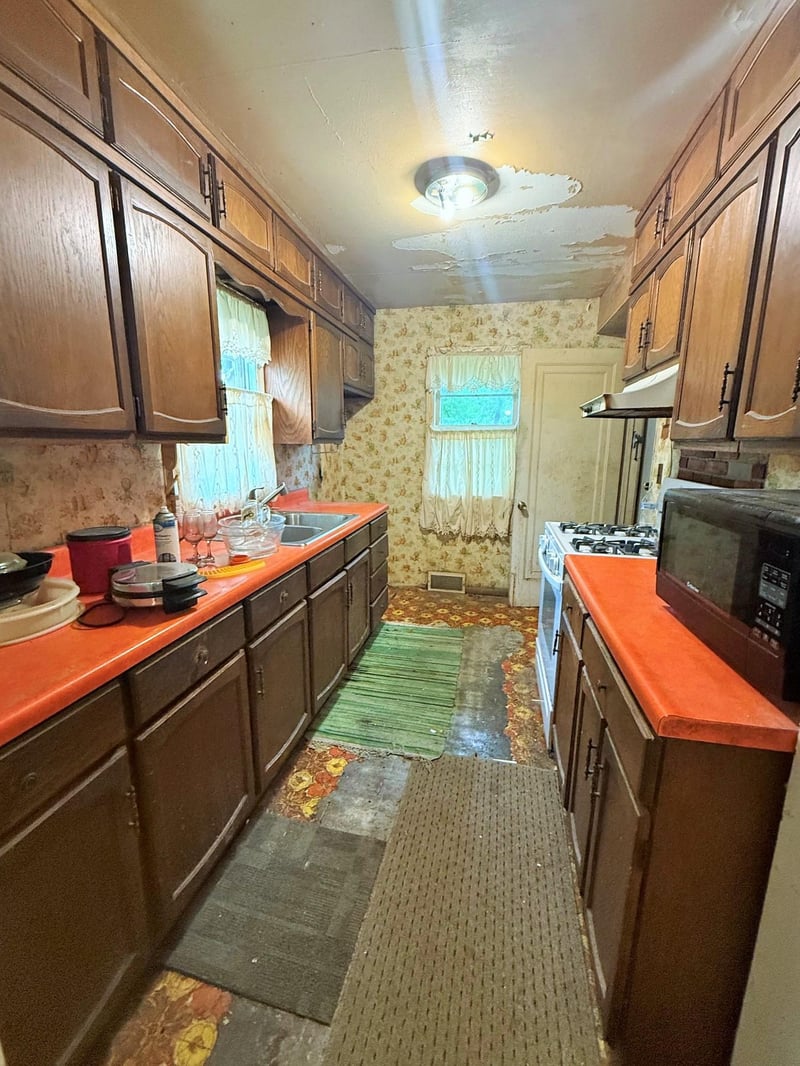 604 13th St SW, Willmar, MN 56201