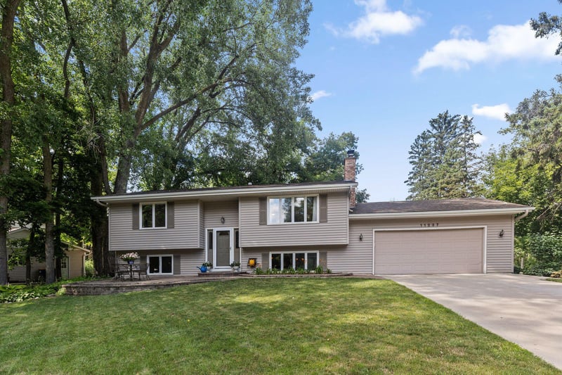 11237 164th St W, Lakeville, MN 55044