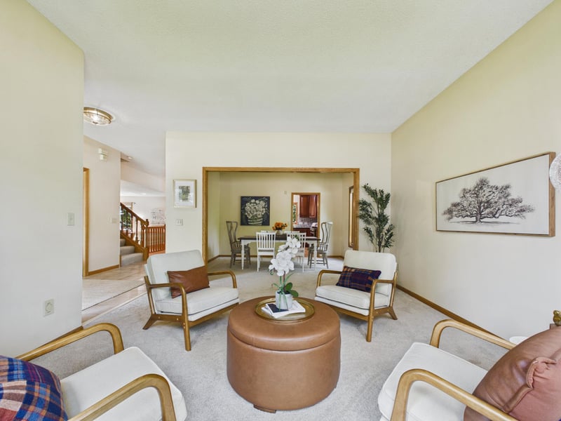 6345 W Shadow Lake Dr, Lino Lakes, MN 55014