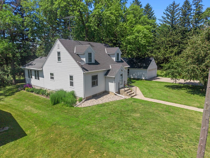 13465 619th Ave, Hutchinson, MN 55350