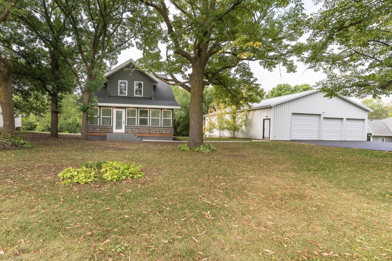 2416 E Fir Ave, Fergus Falls, MN 56537