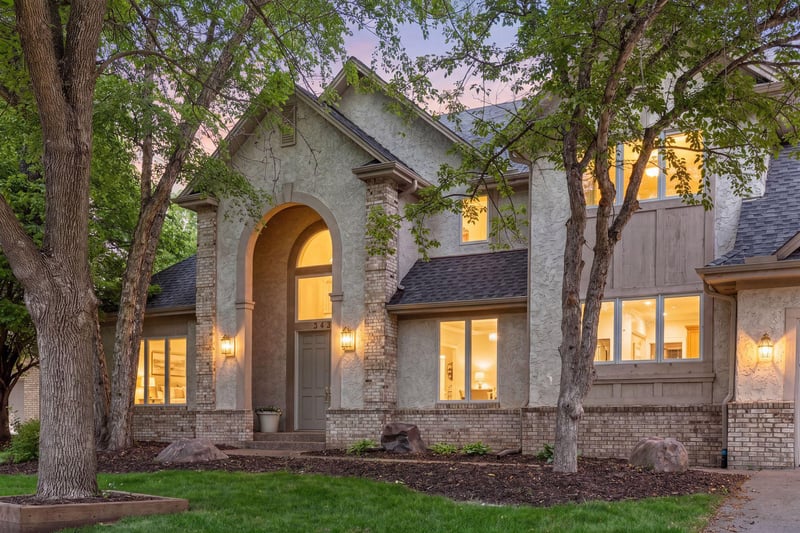 3435 Oakton Dr, Minnetonka, MN 55305