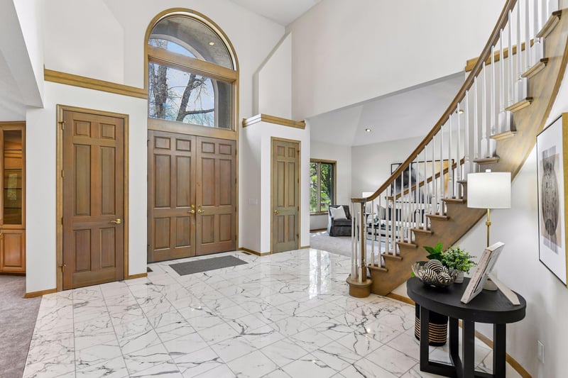 3435 Oakton Dr, Minnetonka, MN 55305