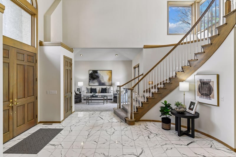 3435 Oakton Dr, Minnetonka, MN 55305