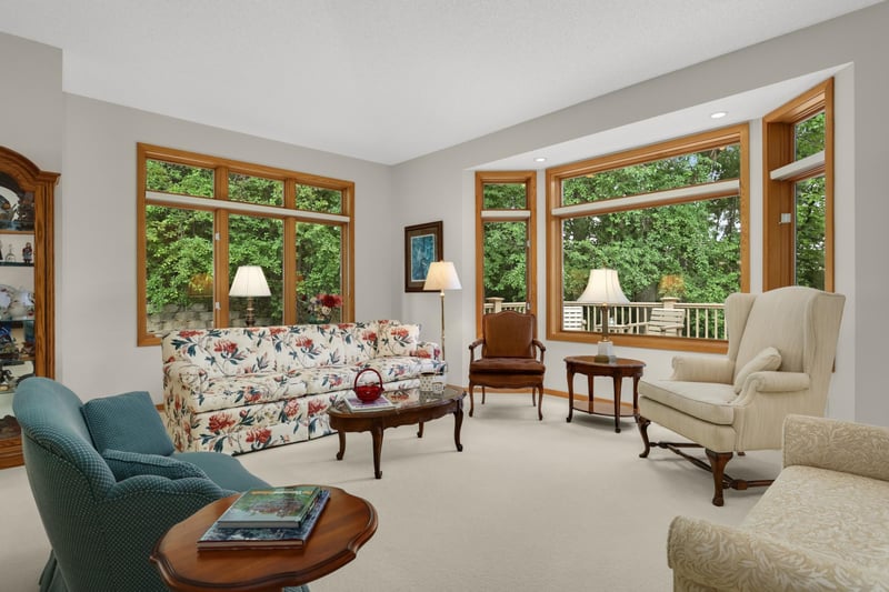 7081 Crowne Oak Rd, Eden Prairie, MN 55344