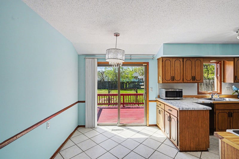 7617 Lee Ave N, Brooklyn Park, MN 55443