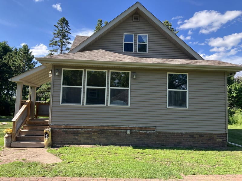 12705 347th St, Lindstrom, MN 55045