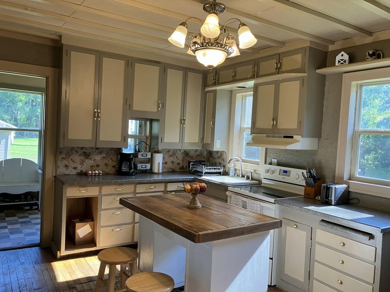 12705 347th St, Lindstrom, MN 55045