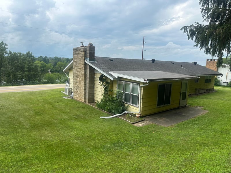 S1632 State Road 35, Alma, WI 54610