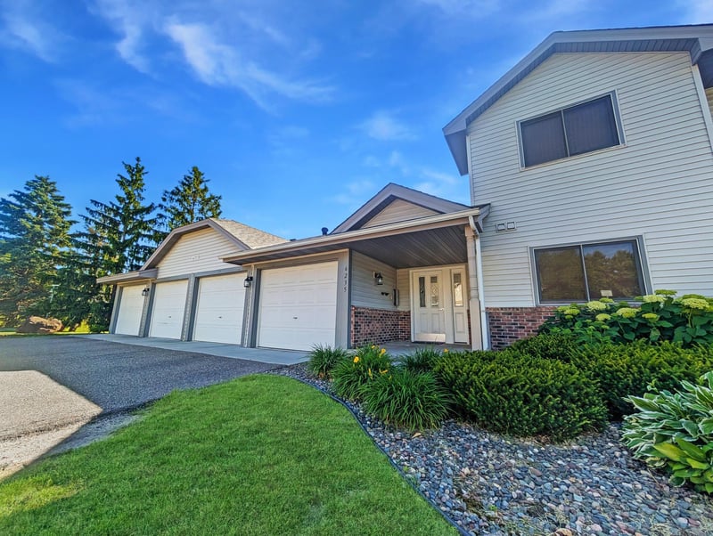 6235 Magda Dr #A, Maple Grove, MN 55369
