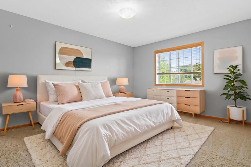 9457 Marshall Rd, Eden Prairie, MN 55347