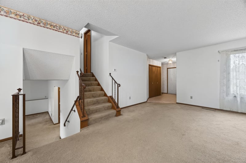 212 126th Ave NW, Coon Rapids, MN 55448
