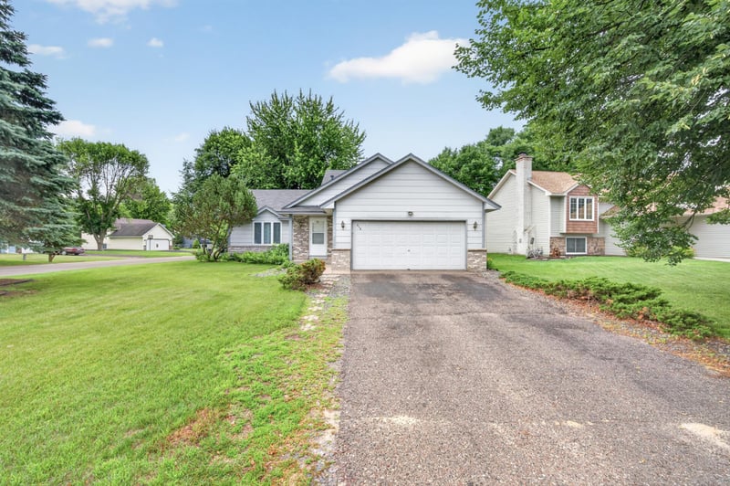 212 126th Ave NW, Coon Rapids, MN 55448
