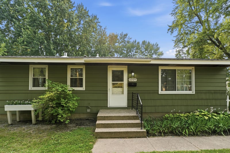 6009 Quebec Ave N, New Hope, MN 55428