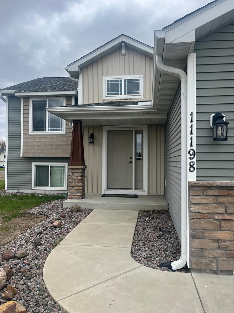 11198 27th Ave SE, Becker, MN 55308