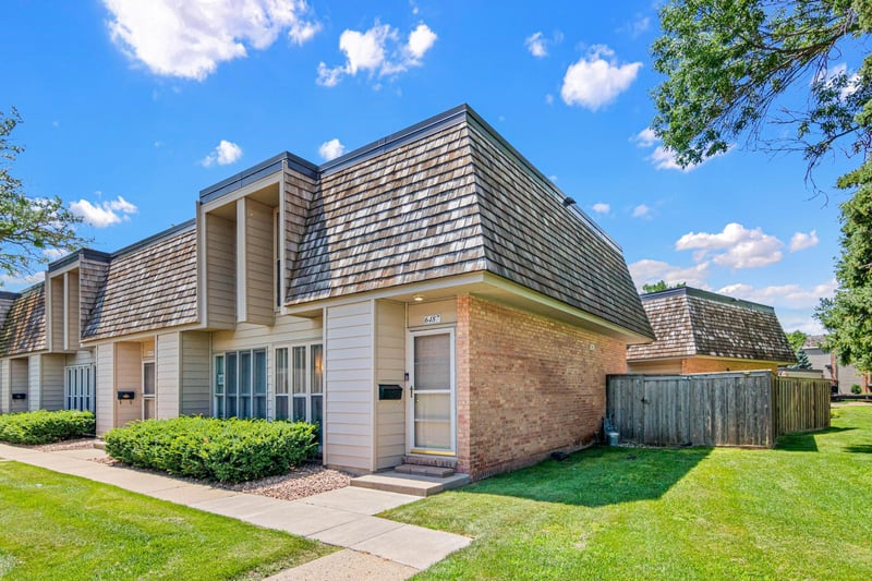 6487 Barrie Rd, Edina, MN 55435